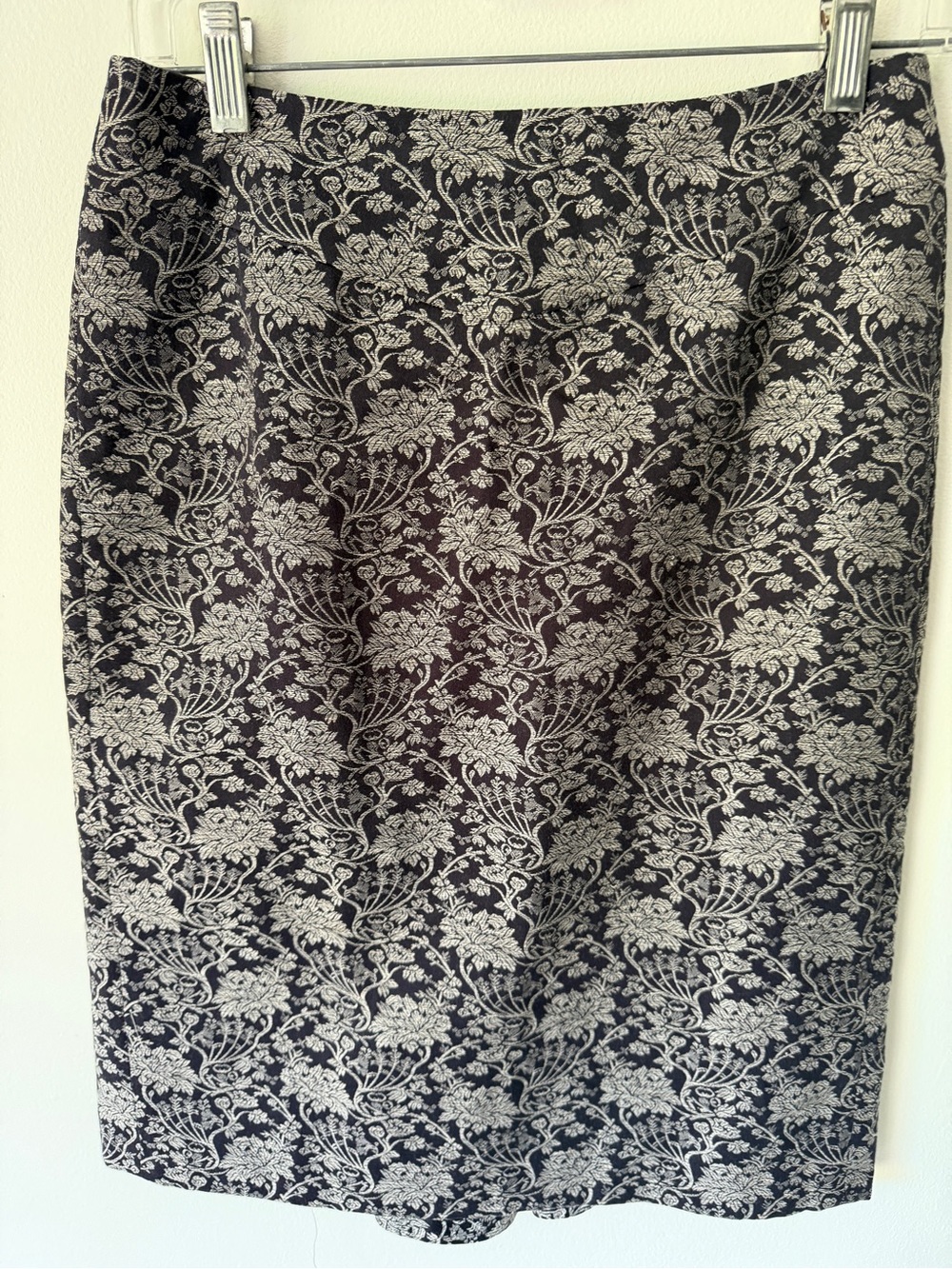 Ann Taylor Black and White Floral Jacquard Pencil Skirt